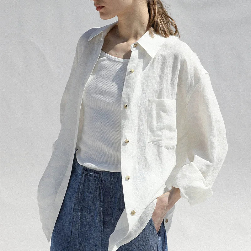 Olivia Bennet | Oversized Linen Blouse