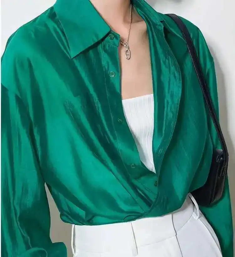 Olivia Bennet | Silk Poplin Blouse for Women in Flowing Fit