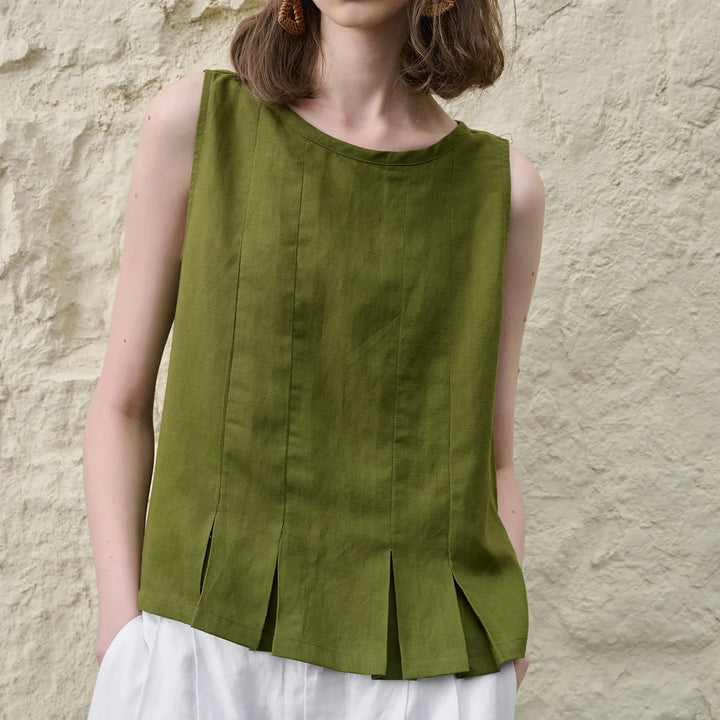 Olivia Bennet | Pleated Hem Linen Top