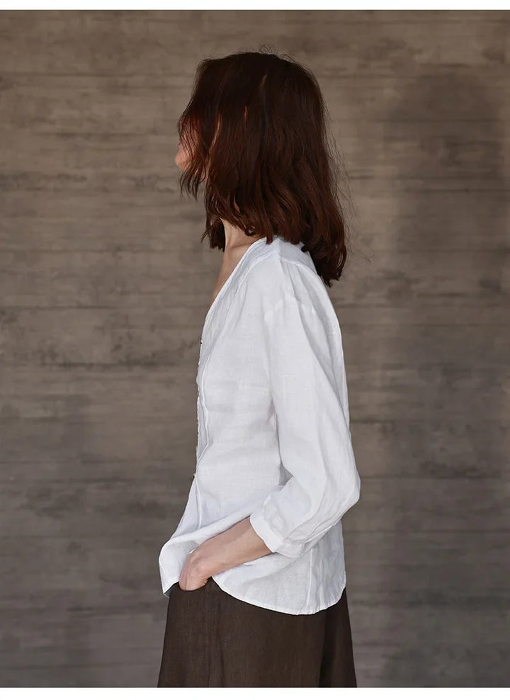 Olivia Bennet | Fitted V-Neck Linen Blouse