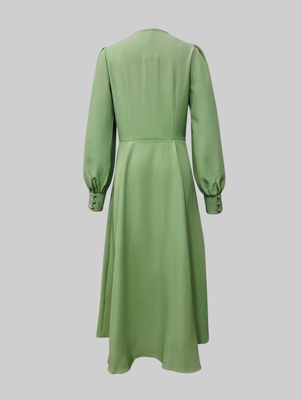 Olivia Bennet | A-Line Long Sleeves Pleated Pockets Solid Color Zipper V-Neck Midi Dresses