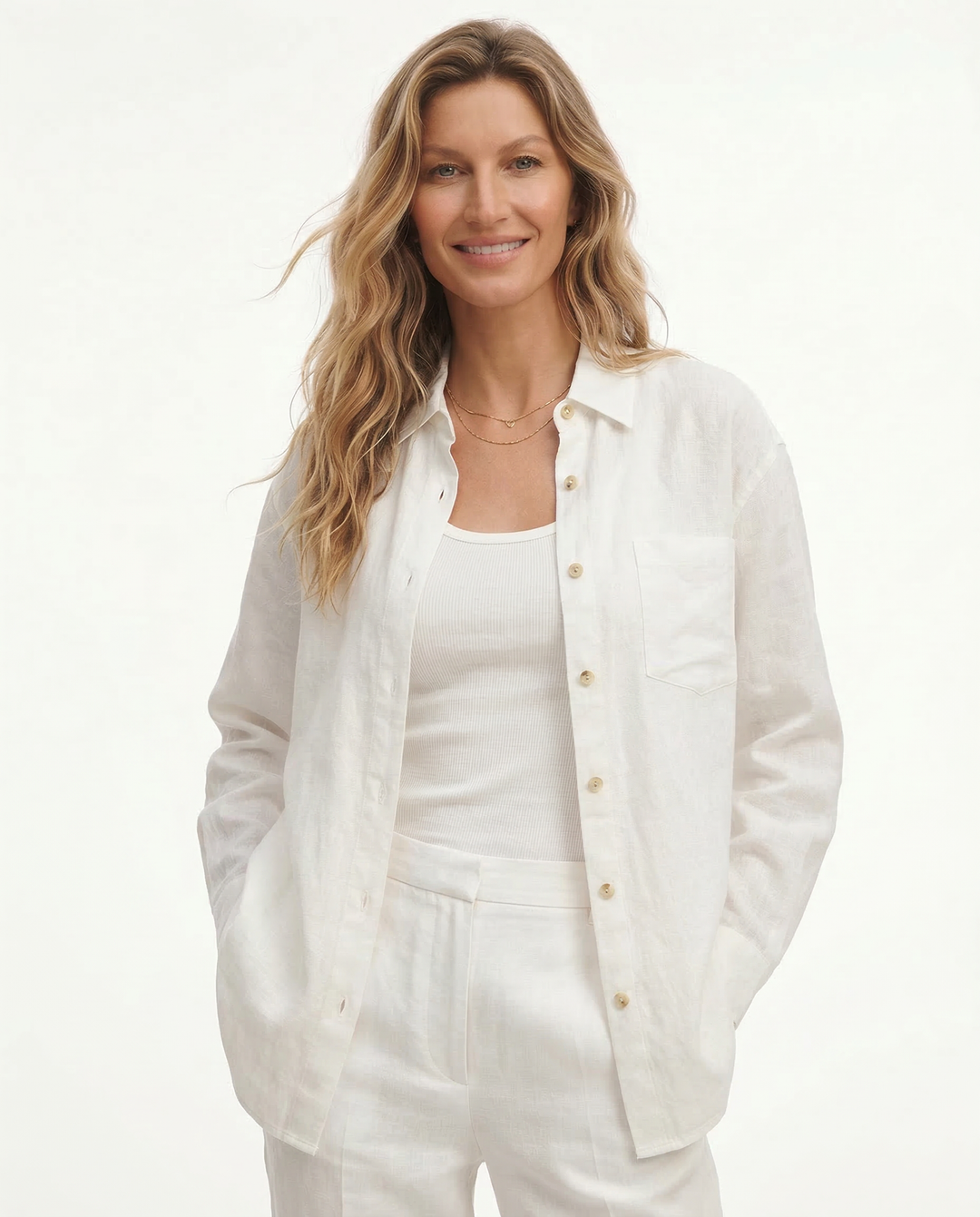Olivia Bennet | Oversized Linen Blouse