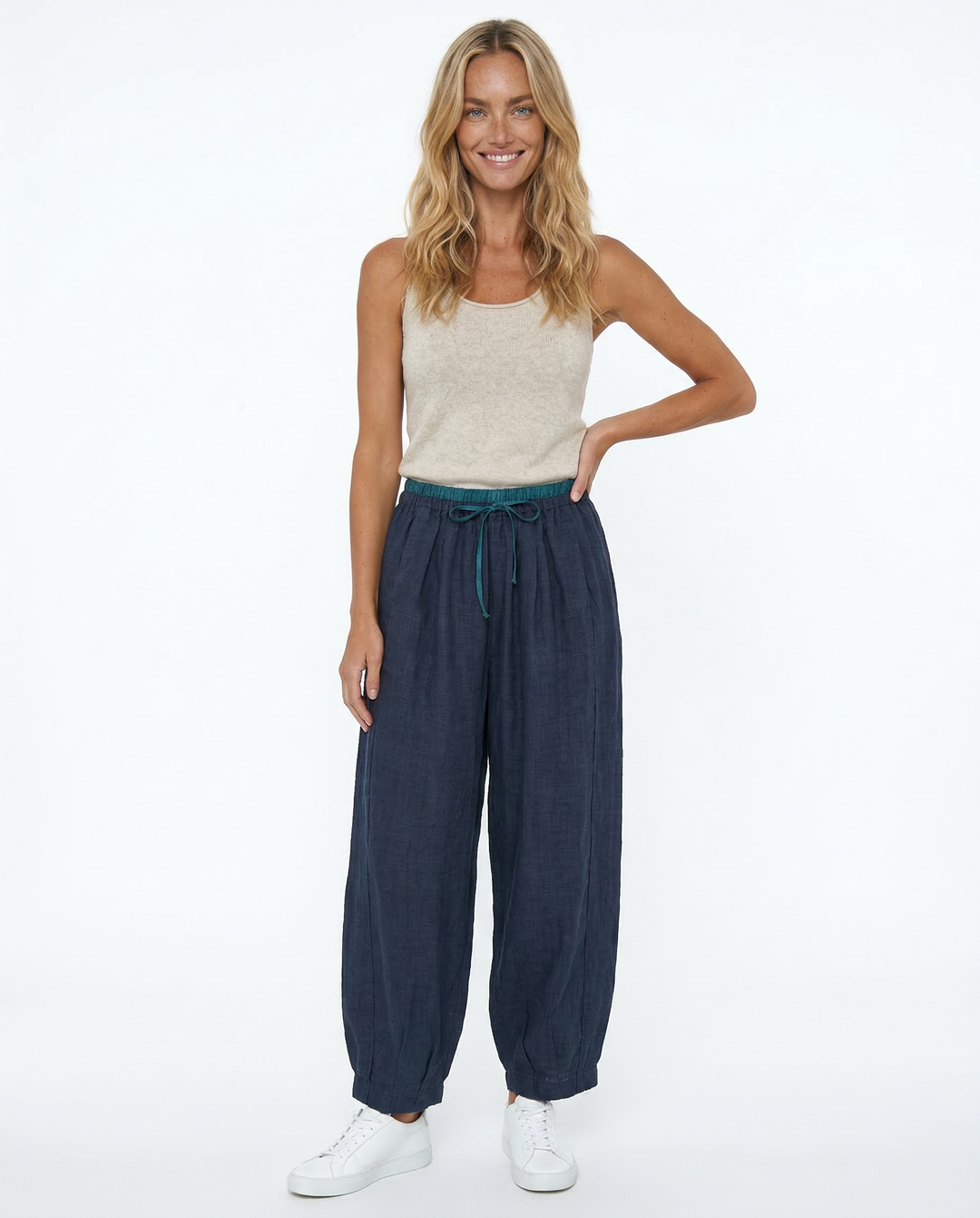 Olivia Bennet | Linen Trousers for Women in Natural Fit, Beige