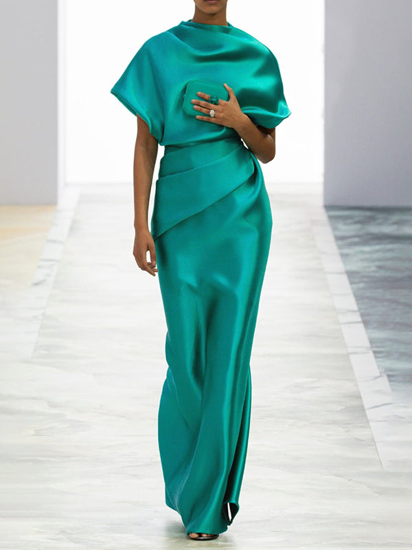 Olivia Bennet | Loose Short Sleeves Pleated Solid Color Maxi Dresses