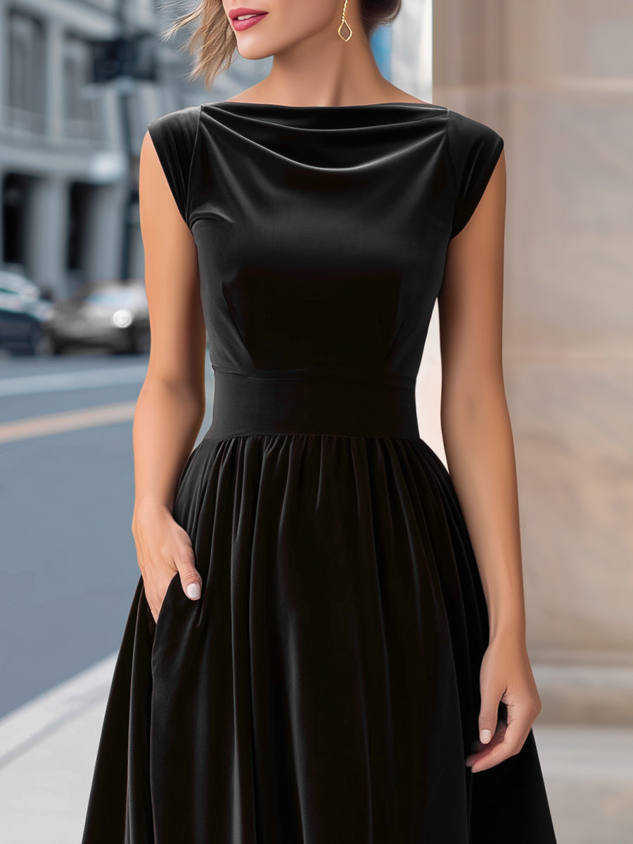 Olivia Bennet | Boat-Neck A-Line Velvet Gown
