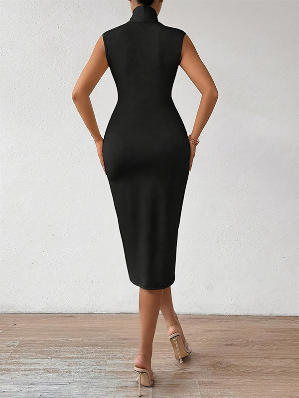Olivia Bennet | A-Line Bodycon Solid Color V-Neck Midi Dresses