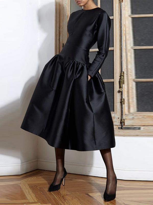 Olivia Bennet | Long Sleeves Solid Color Round-Neck Midi Dresses
