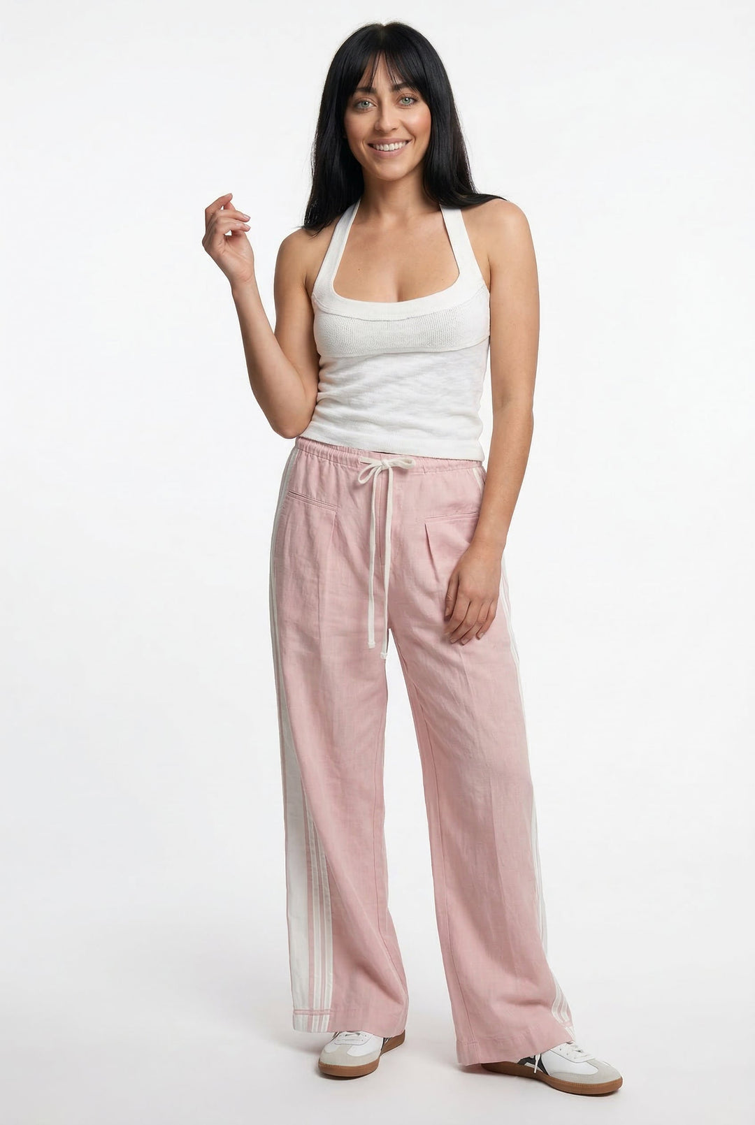 Olivia Bennet | Active Joggers for Women in Soft Fabric, Relaxed Fit, Black