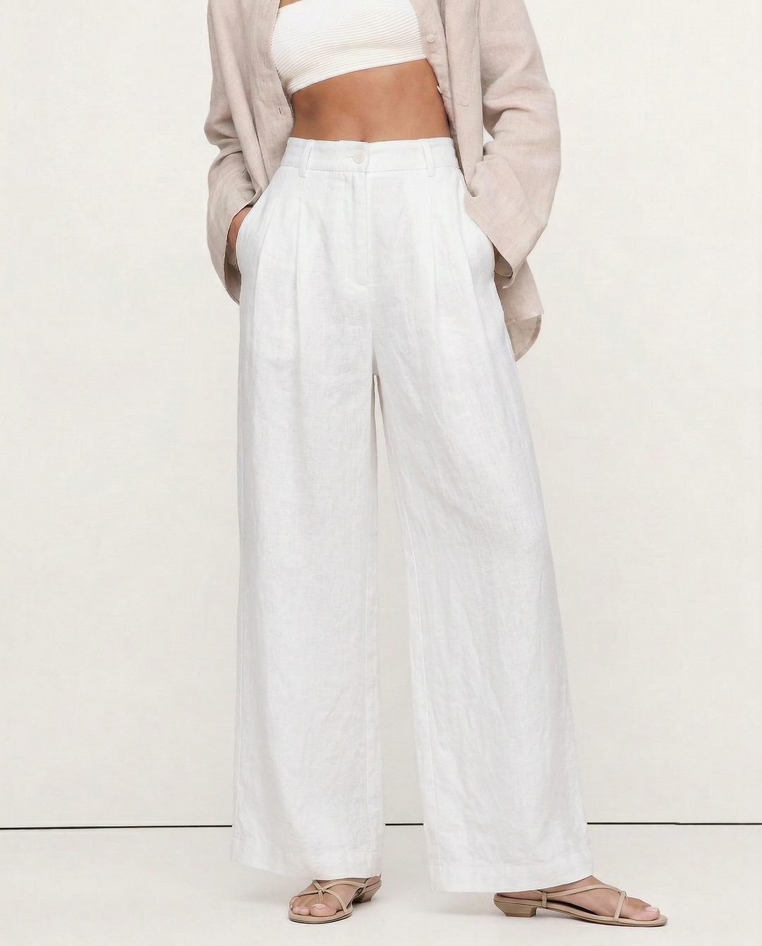 Olivia Bennet | Pleated Wide Leg Linen Pant