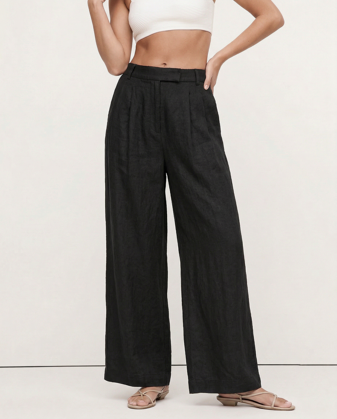 Olivia Bennet | Pleated Wide Leg Linen Pant
