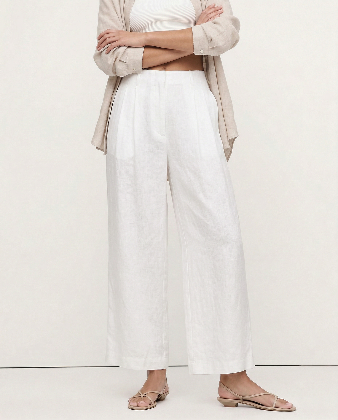 Olivia Bennet | Pleated Wide Leg Linen Pant