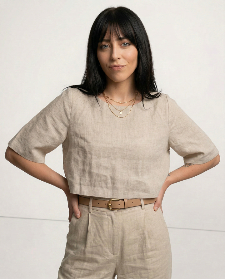 Olivia Bennet | Boxy Linen Crop Top