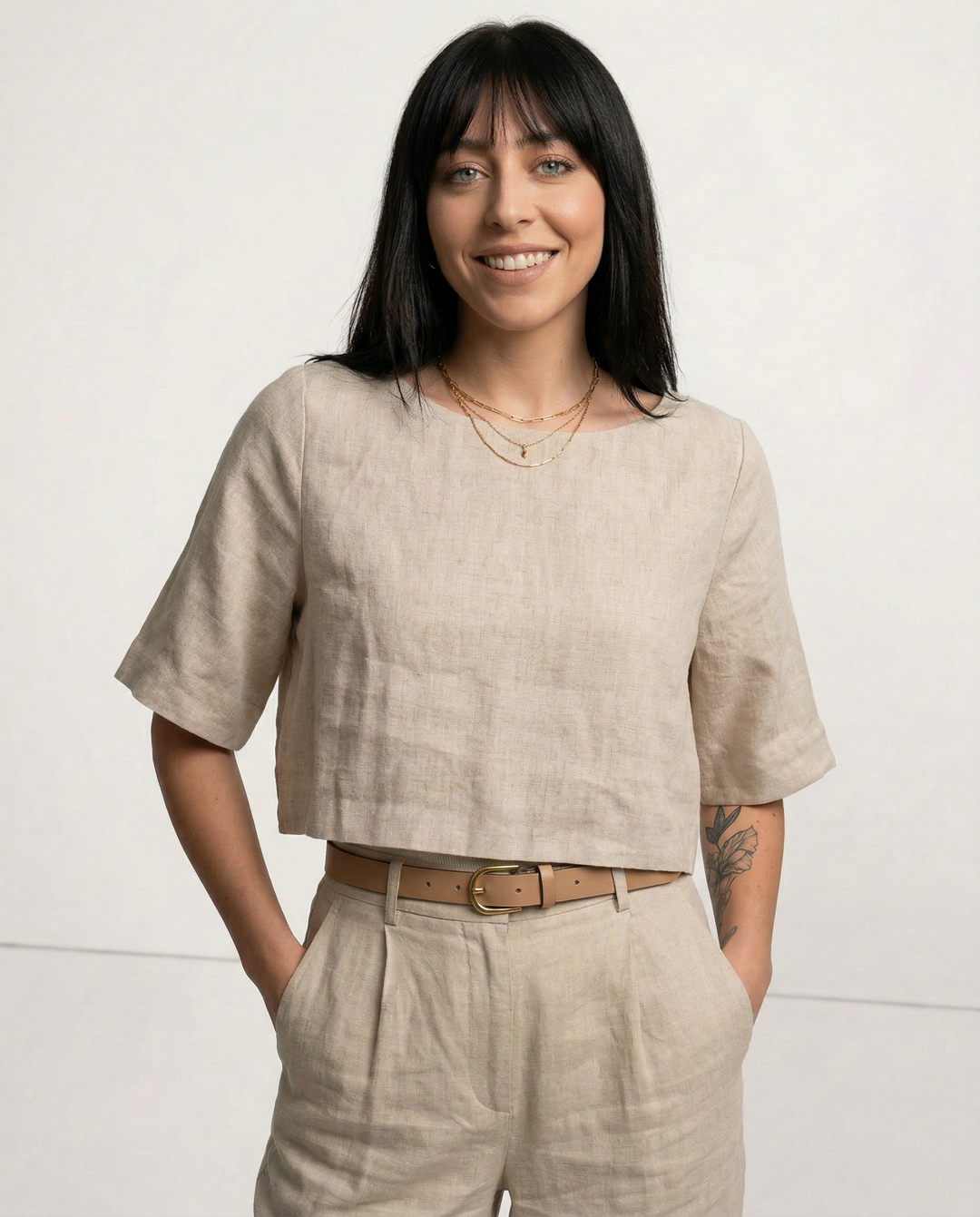 Olivia Bennet | Boxy Linen Crop Top