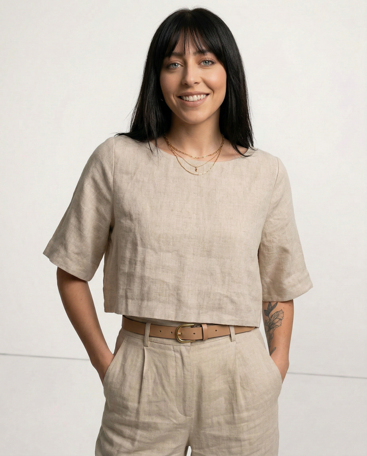 Olivia Bennet | Boxy Linen Crop Top