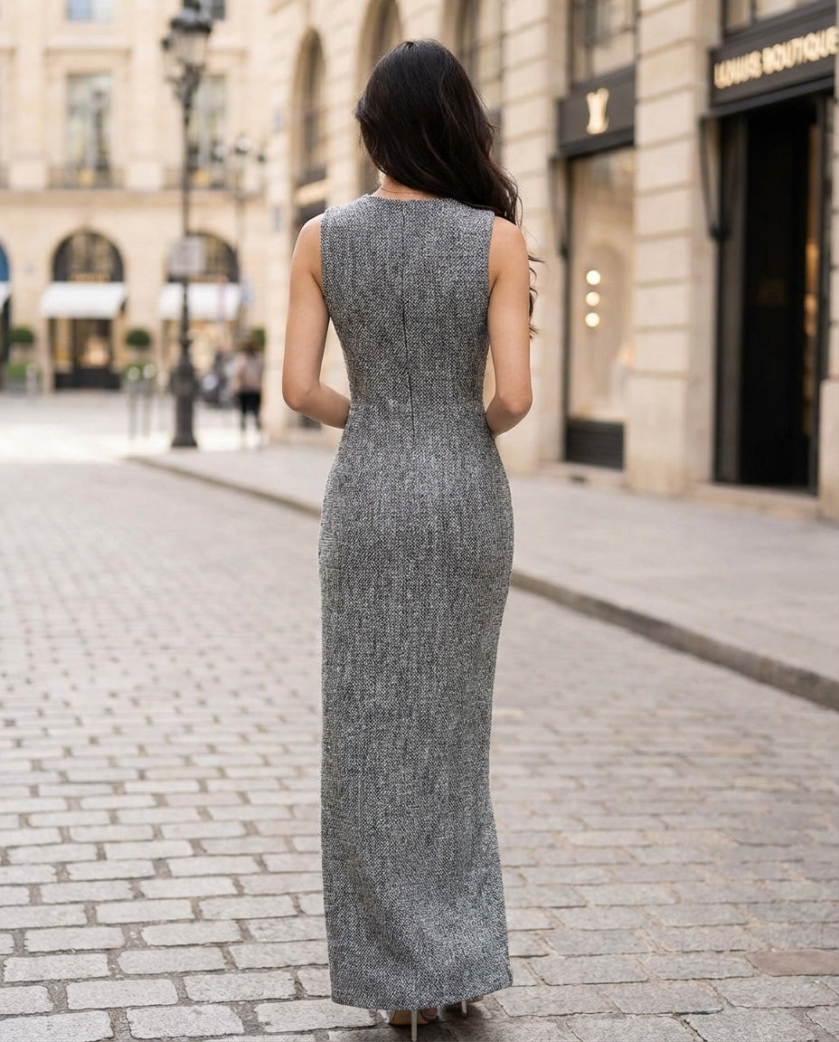 Olivia Bennet | Sleeveless Contrast-Panel Structured Midi Dress