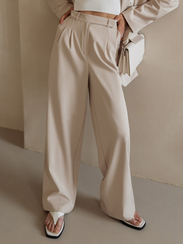 Olivia Bennet | Tailored Wide-Leg Trousers for Women in Black